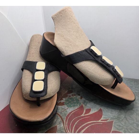 FitFlop Pietra II Black Leather Jeweled Slide Sandals Size Womens US 7 Medium - Picture 1 of 11